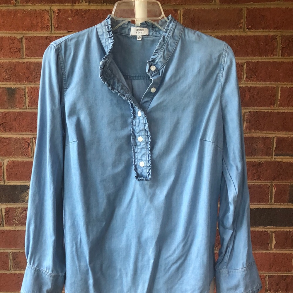 Crown & Ivy Pullover denim shirt w/ruffles at collar & sleeve.
